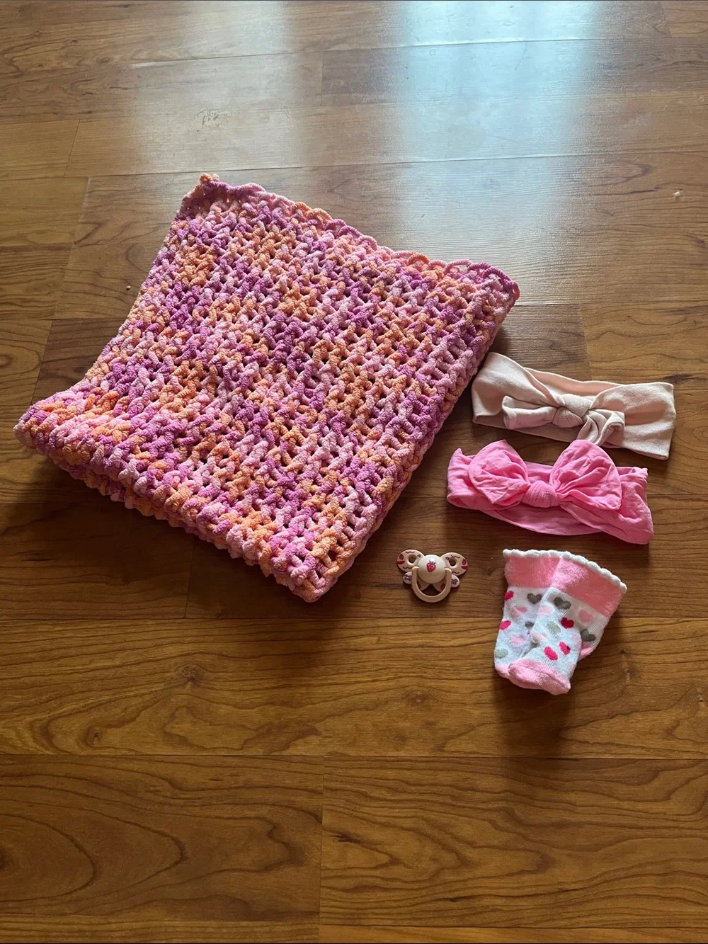 Realistic baby doll/reborn baby (All accessories shown are included!)